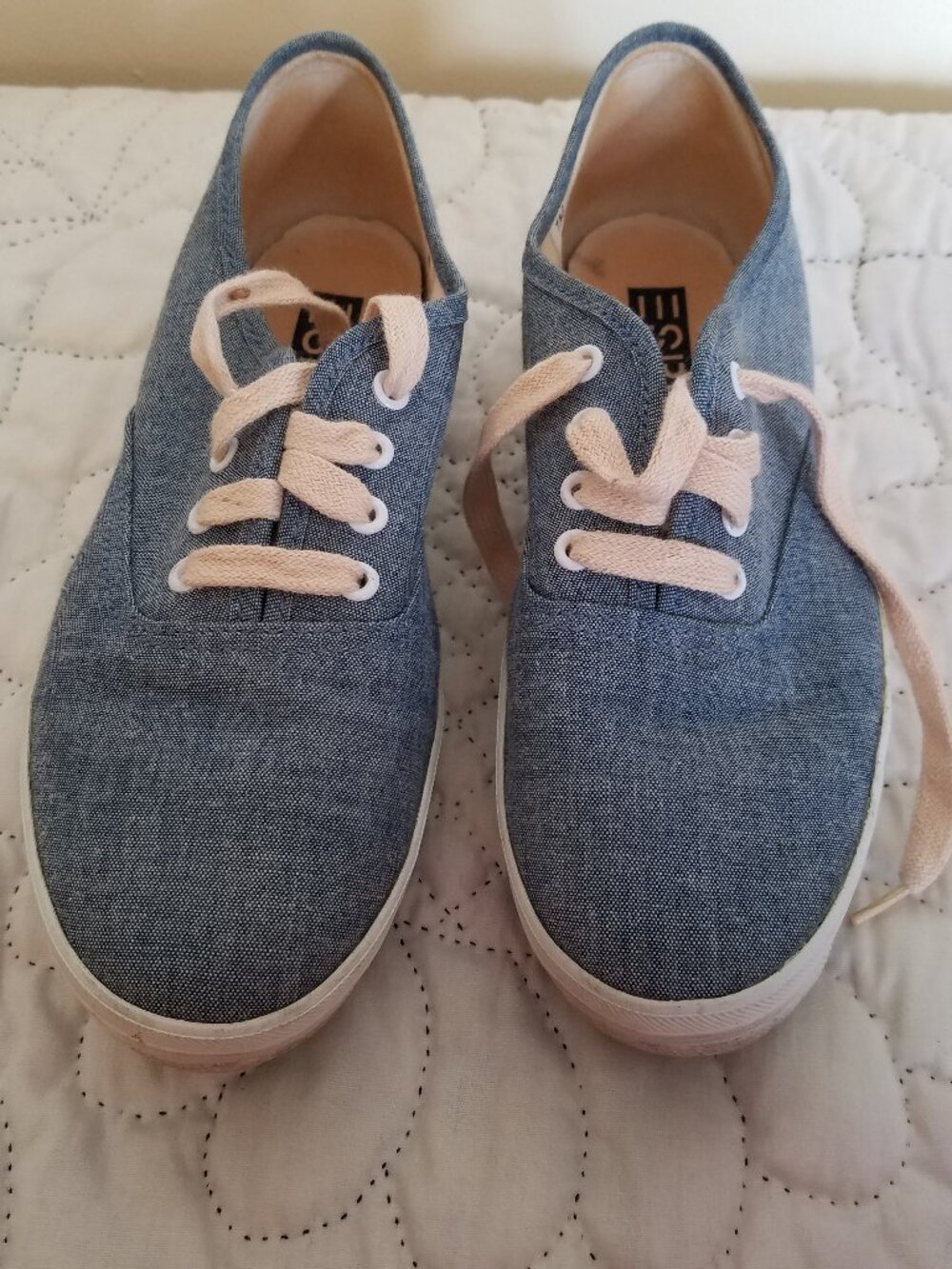 Vintage Esprit canvas low-top sneakers Size 6